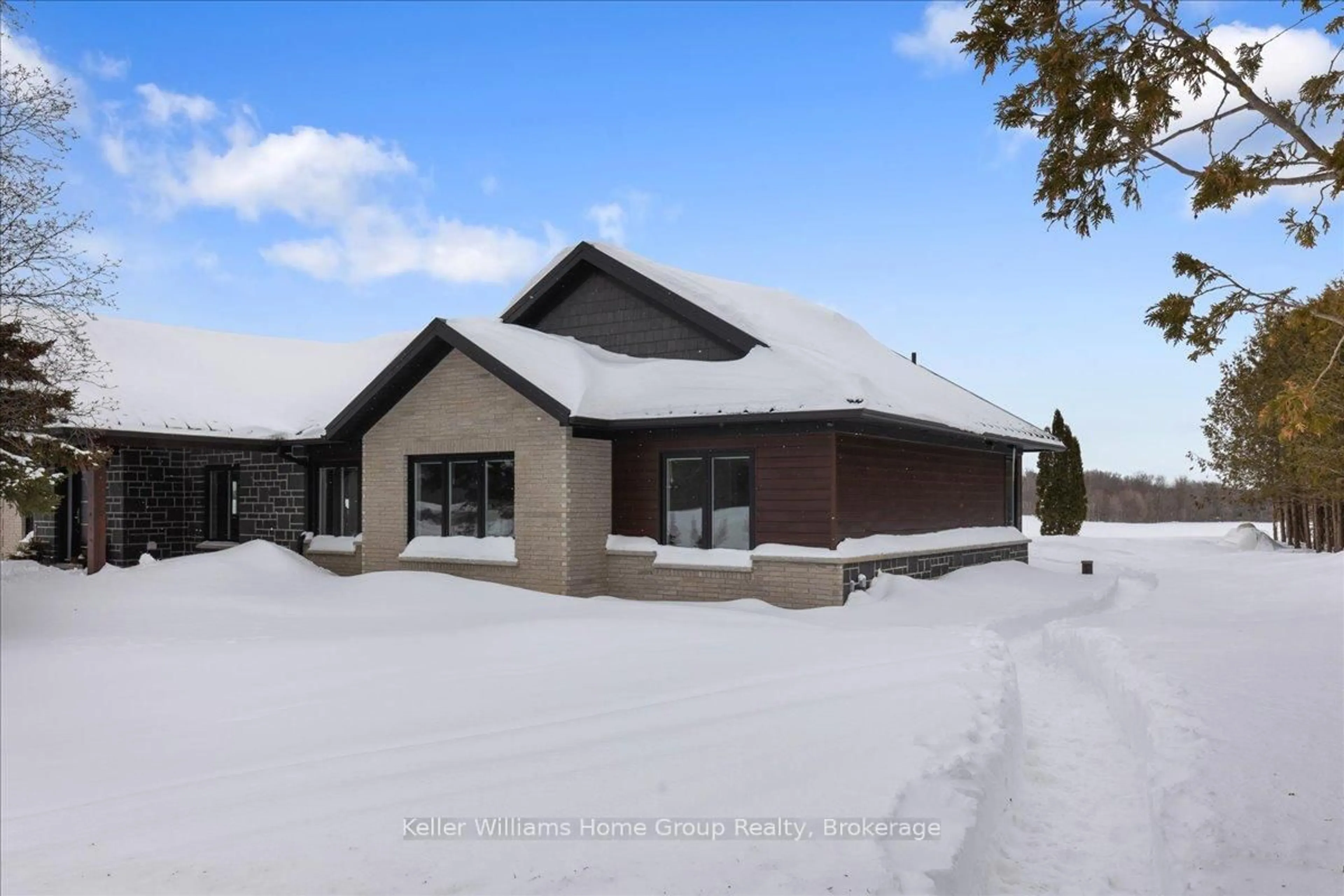 A pic from outside/outdoor area/front of a property/back of a property/a pic from drone, building for 6817 Wellington  9 Rd, Mapleton Ontario N0K 2K0