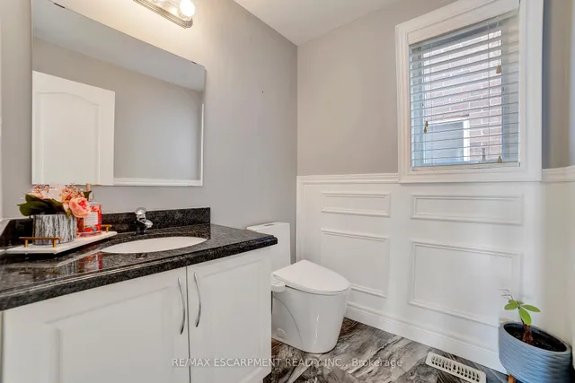 Additional property image - 111 Vineberg Dr