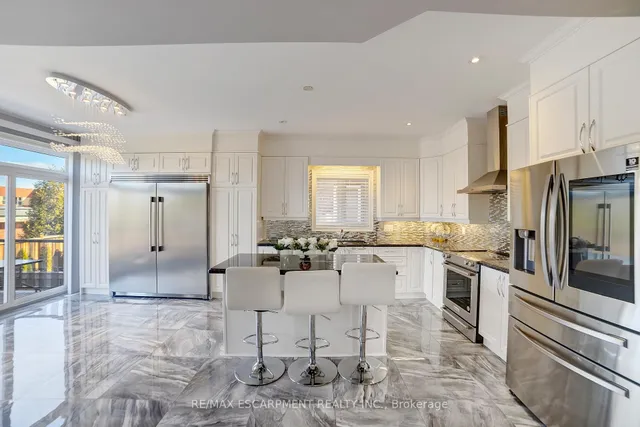 Additional property image - 111 Vineberg Dr