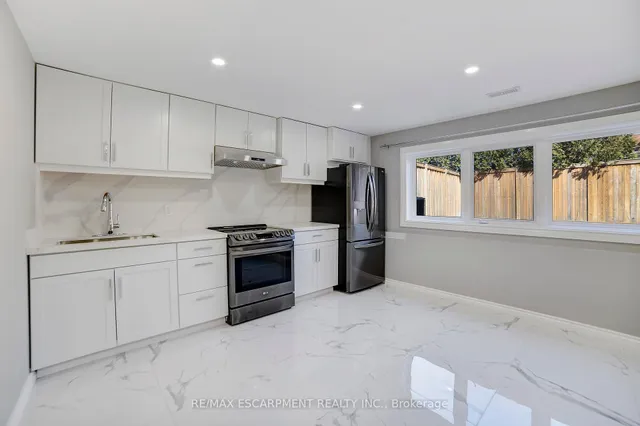 Additional property image - 111 Vineberg Dr