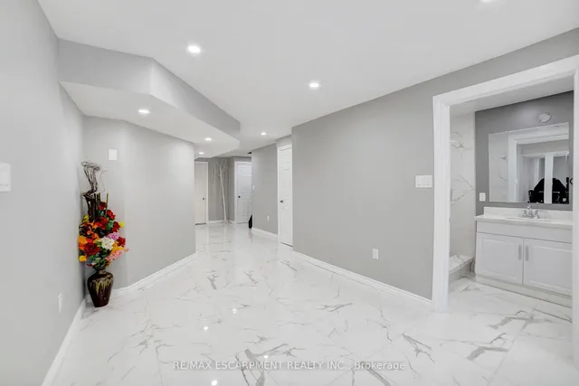 Additional property image - 111 Vineberg Dr