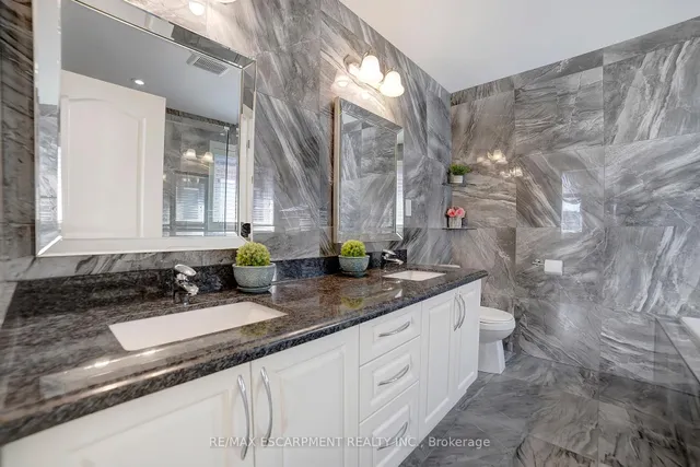 Additional property image - 111 Vineberg Dr