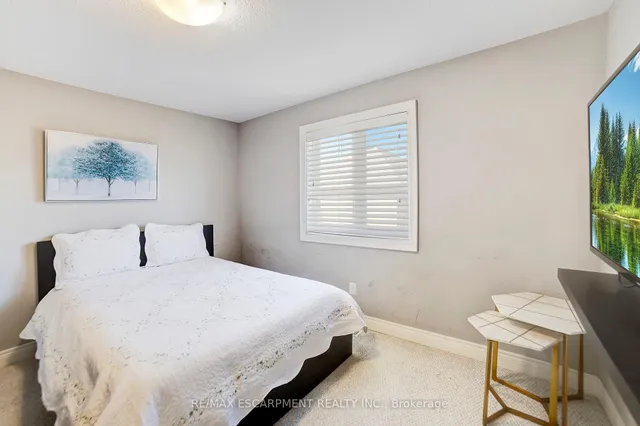 Additional property image - 111 Vineberg Dr