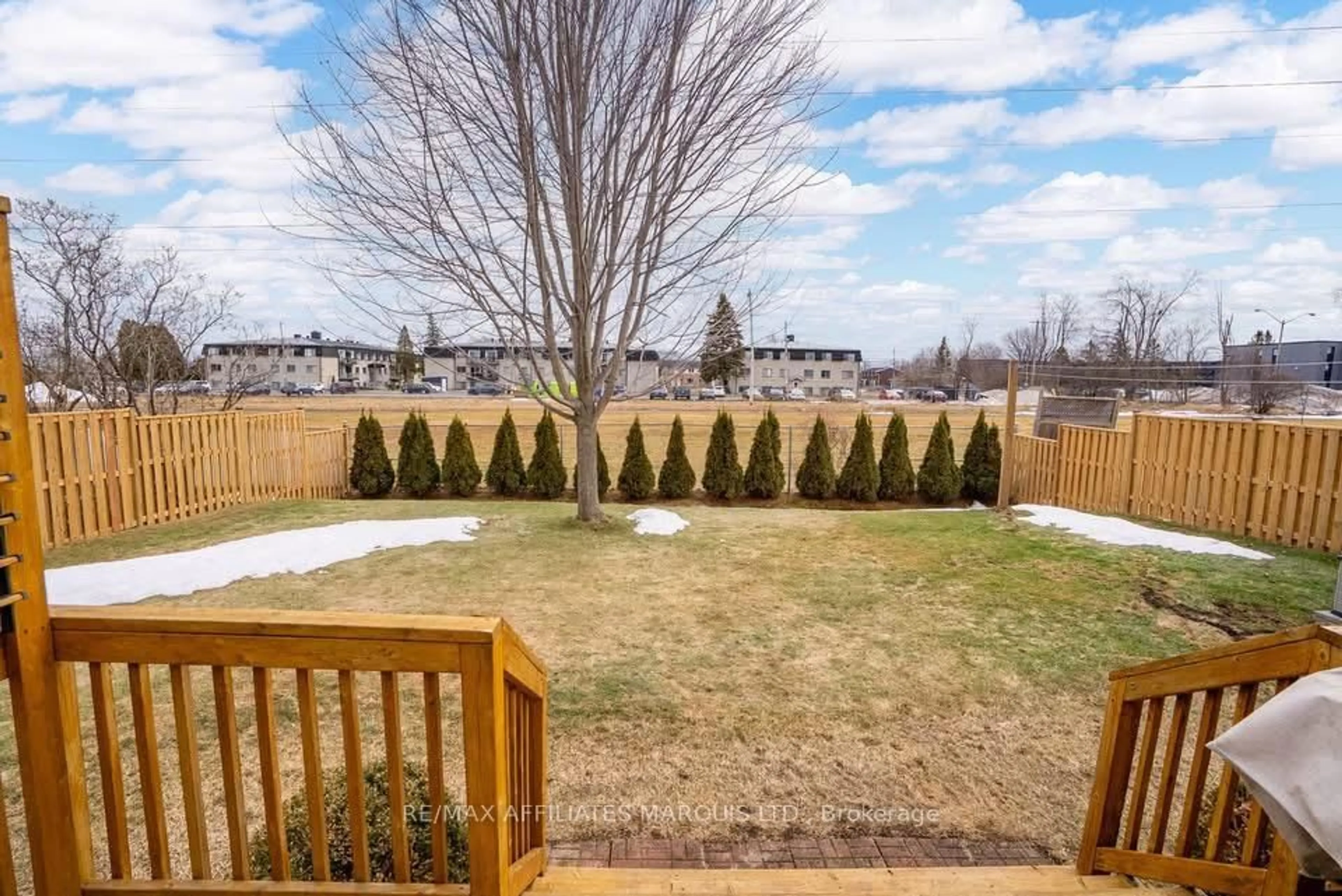 Patio, mountain view for 436 Sara St, Cornwall Ontario K6J 5K9