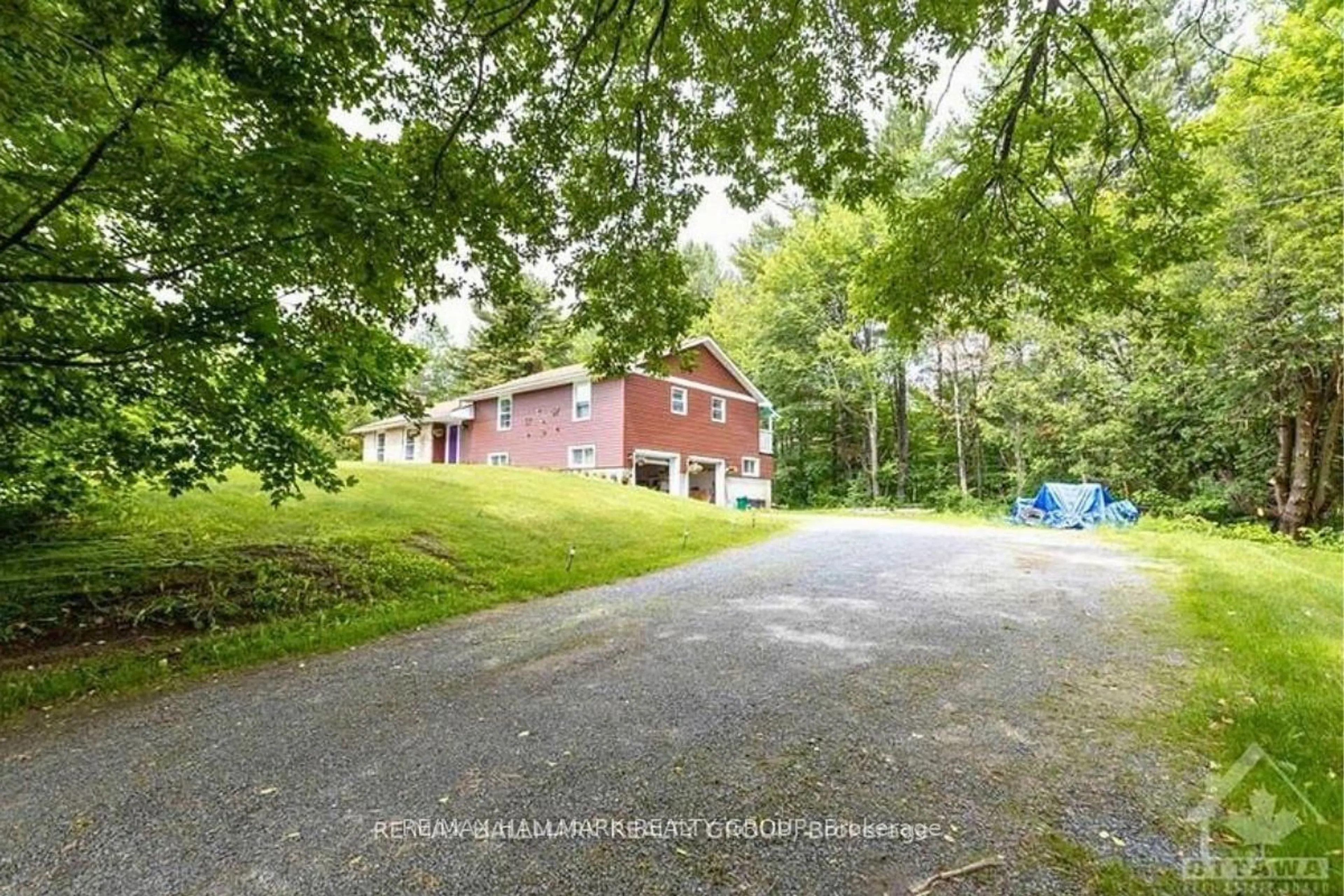 A pic from outside/outdoor area/front of a property/back of a property/a pic from drone, unknown for 2017 Totem Ranch Rd, North Grenville Ontario K0G 1T0