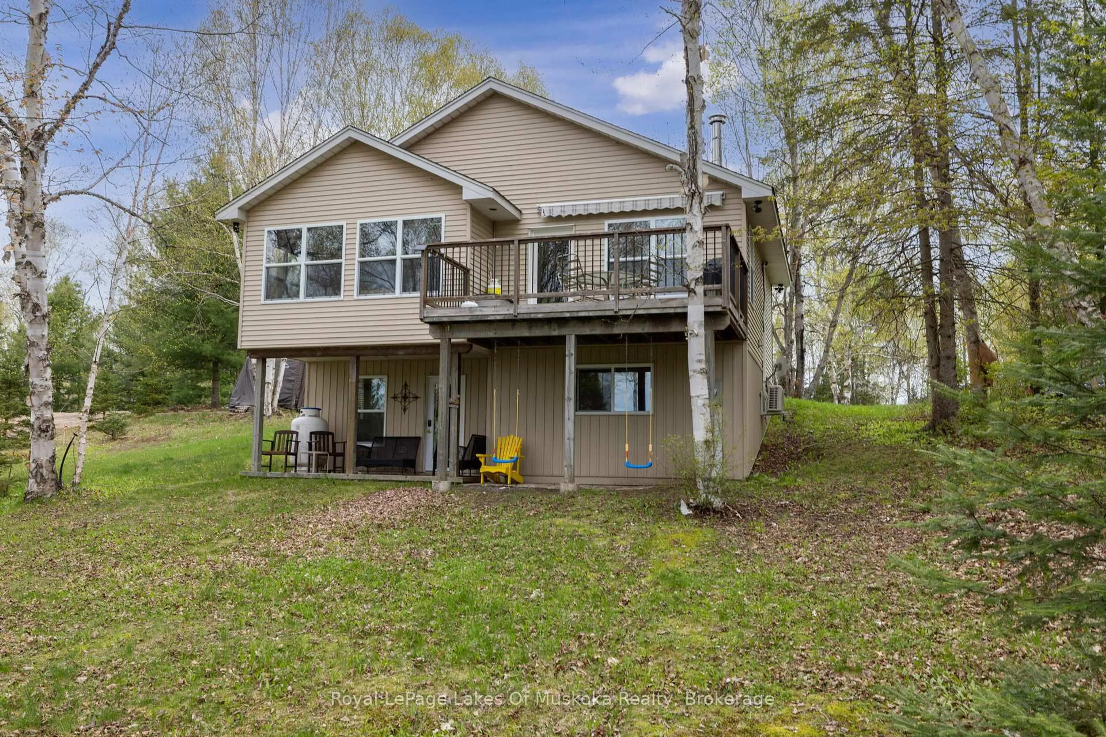 Patio, water/lake/river/ocean view for 1136 LAKESIDE Tr, Magnetawan Ontario P0A 1P0