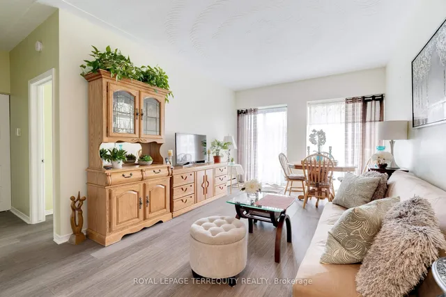 Additional property image - 10 WOODMAN Dr Unit 101
