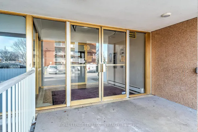 Additional property image - 10 WOODMAN Dr Unit 101