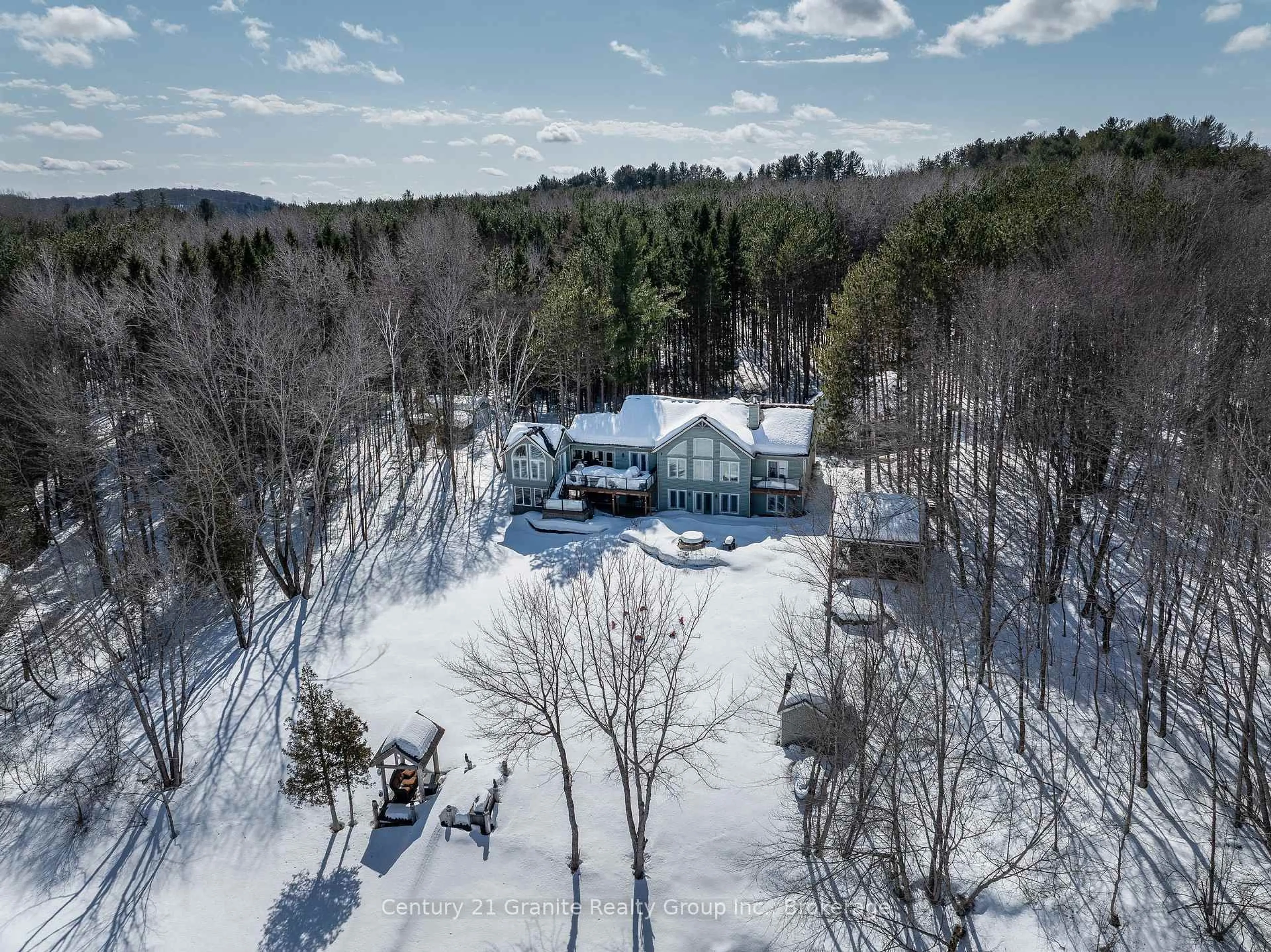 A pic from outside/outdoor area/front of a property/back of a property/a pic from drone, unknown for 1047 Bonis Lane, Minden Hills Ontario K0M 2K0