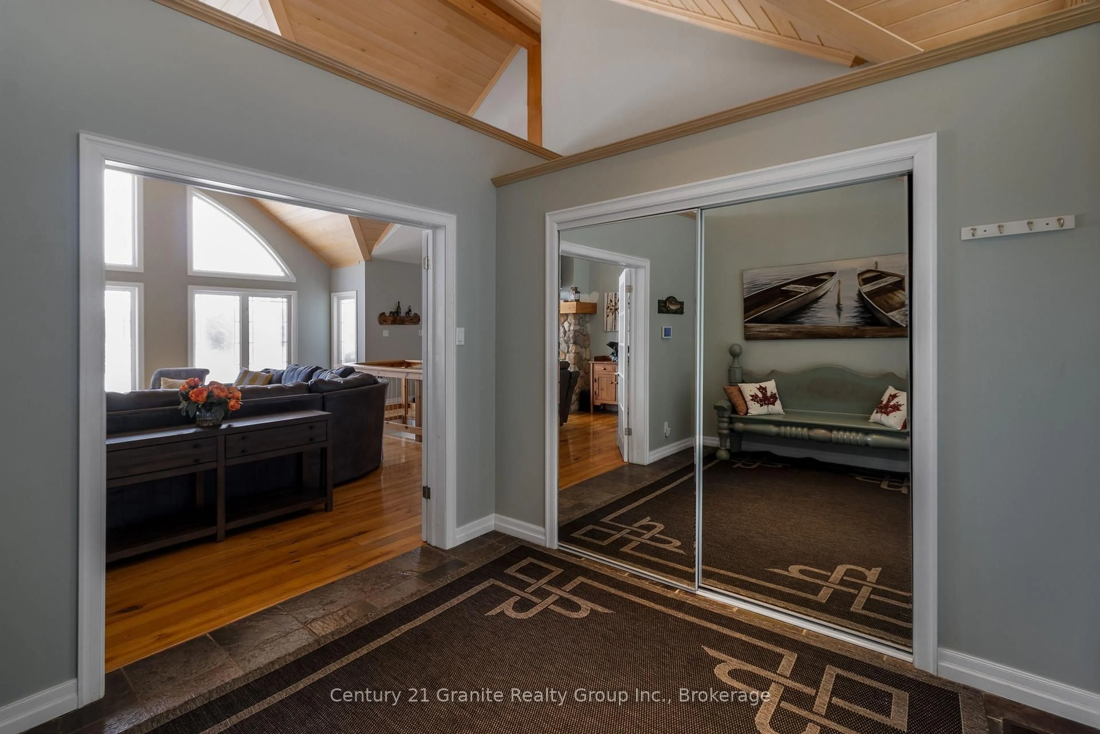 Indoor entryway for 1047 Bonis Lane, Minden Hills Ontario K0M 2K0