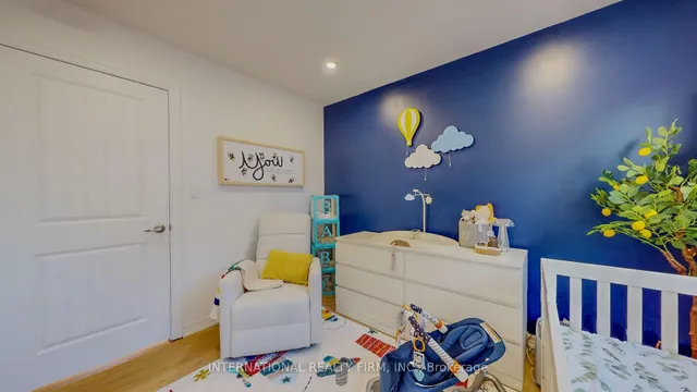 Additional property image - 275 Falconridge Dr
