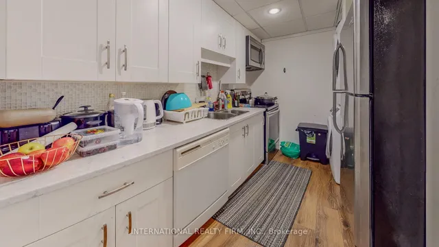 Additional property image - 275 Falconridge Dr