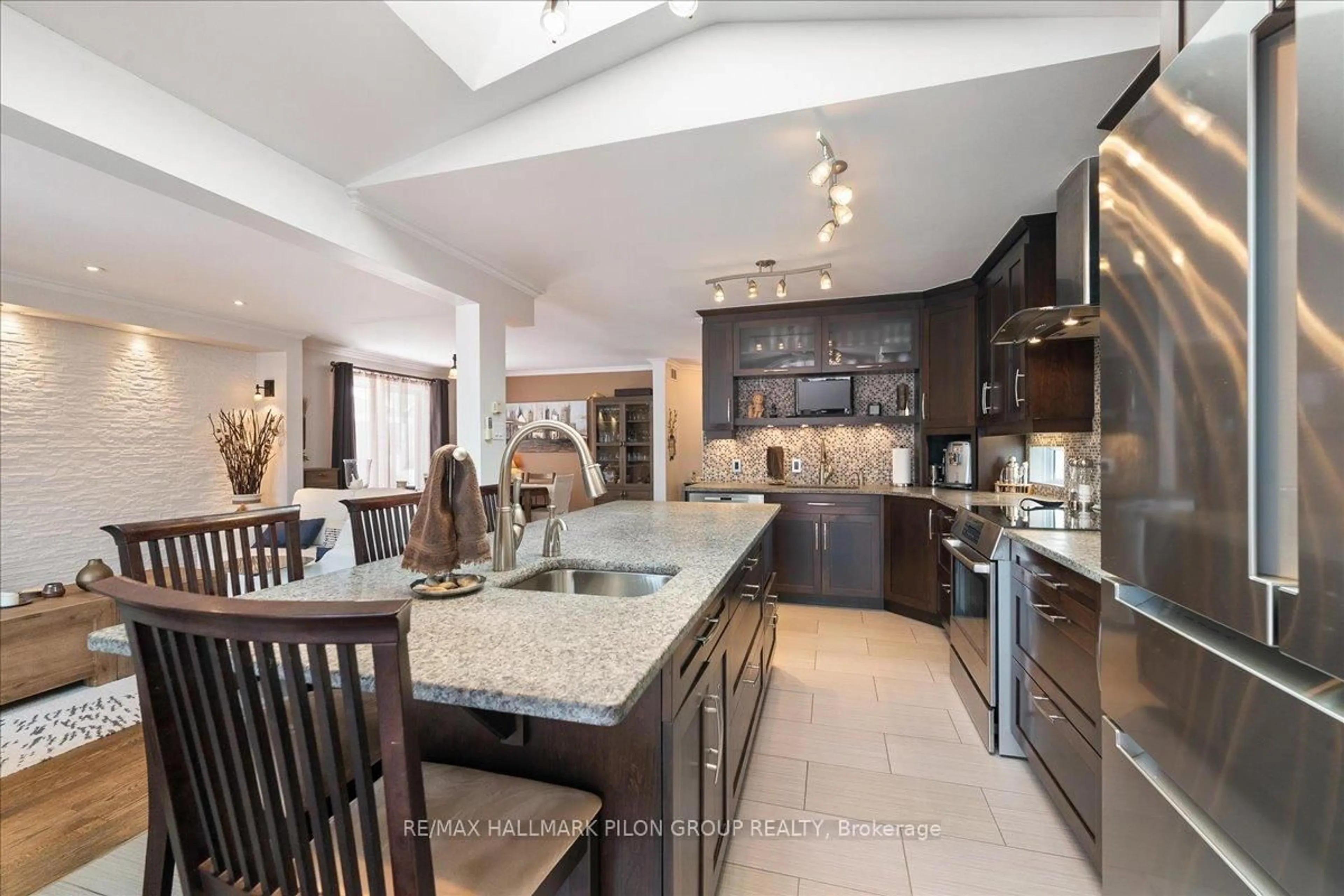 Open concept kitchen, ceramic/tile floor for 1085 Ambercrest St, Ottawa Ontario K1J 1G3