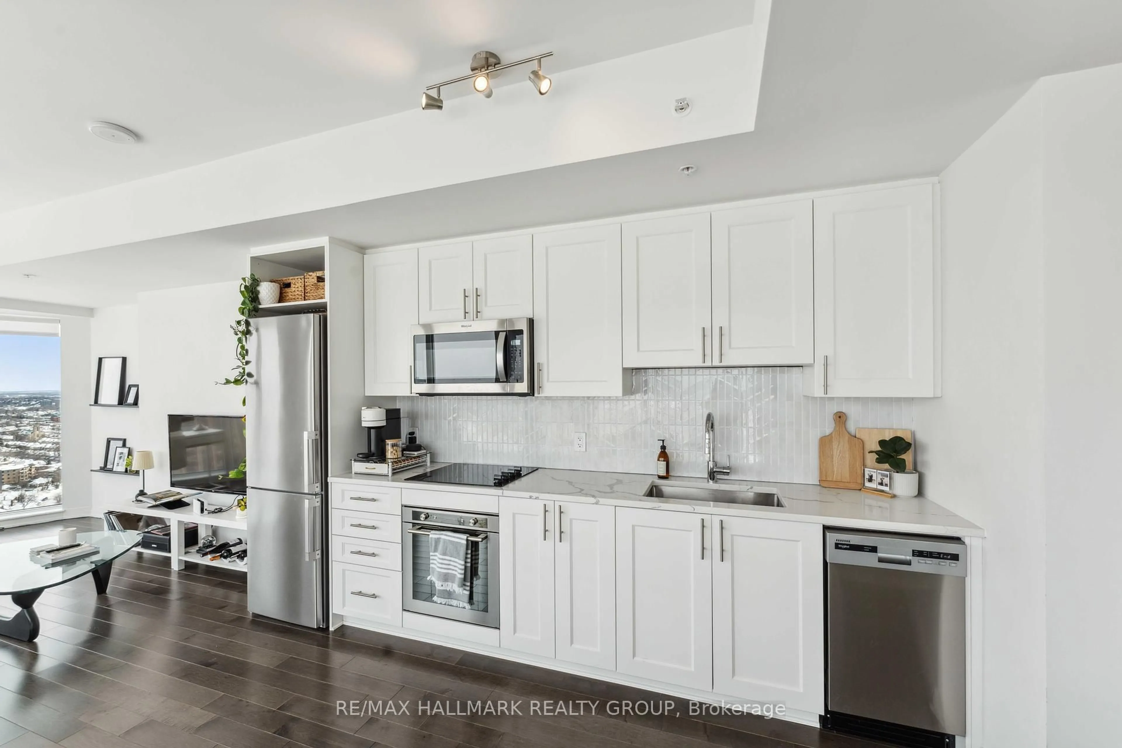 Open concept kitchen, unknown for 805 Carling Ave #3108, Ottawa Ontario K1S 5W9