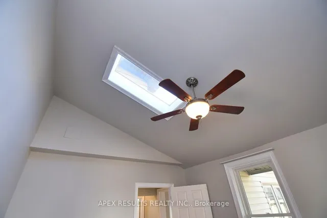 Additional property image - 332 KING St
