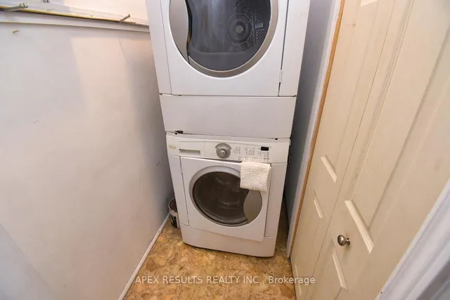 Additional property image - 332 KING St