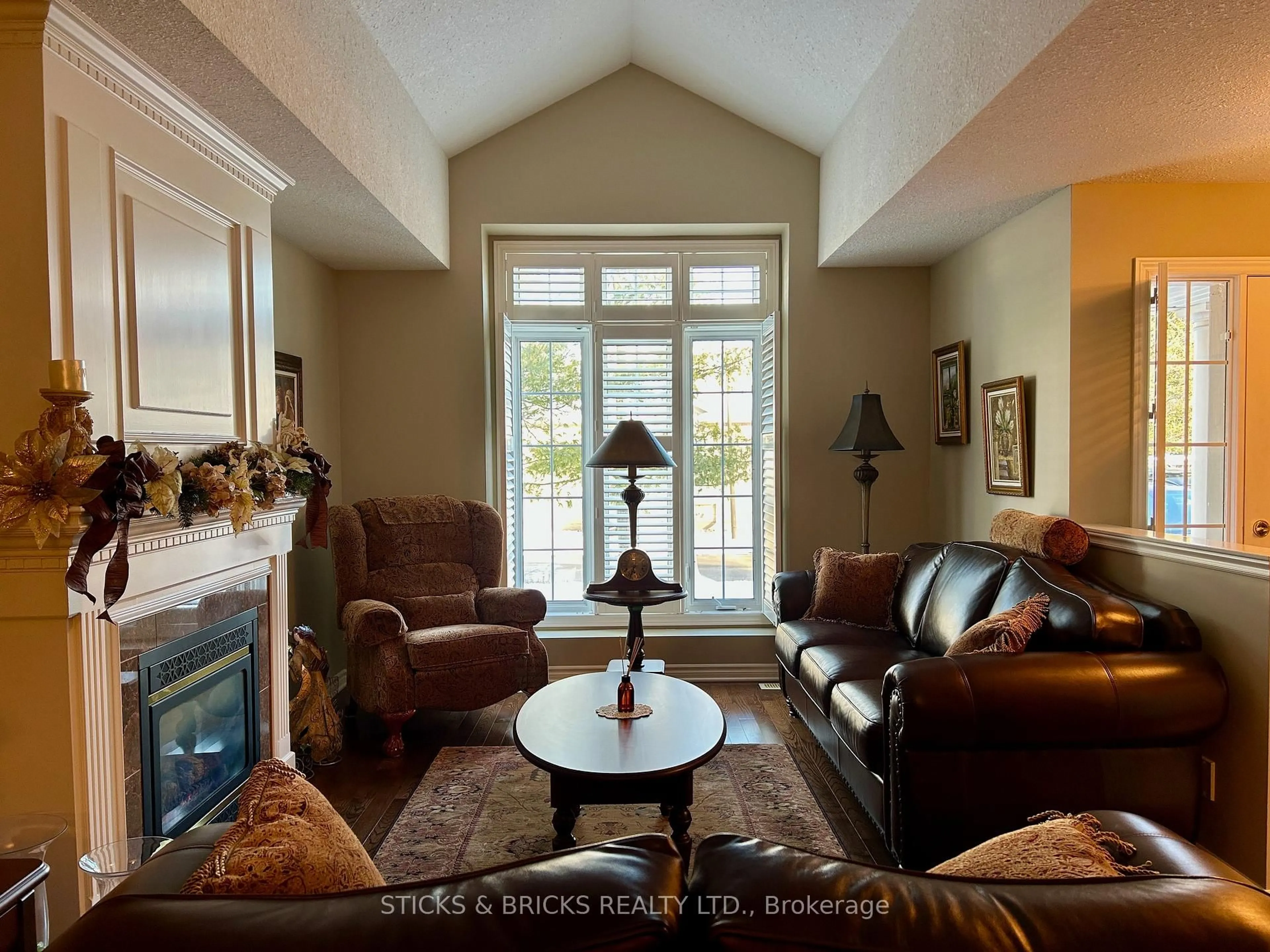Living room with furniture, unknown for 3241 Montrose Rd #12, Niagara Falls Ontario L2H 3L3