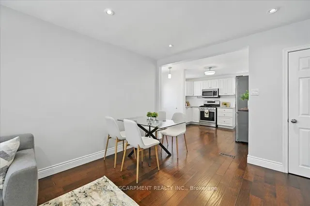 Additional property image - 433 East 38th St