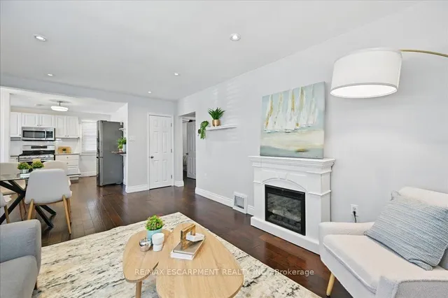 Additional property image - 433 East 38th St