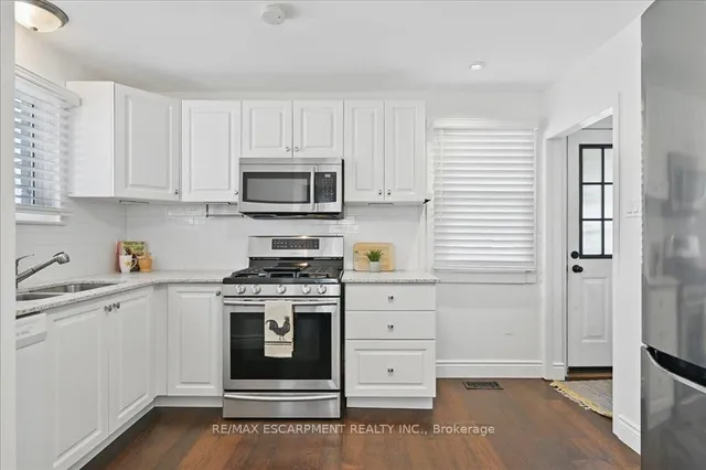 Additional property image - 433 East 38th St
