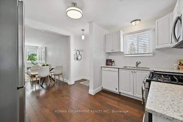Additional property image - 433 East 38th St