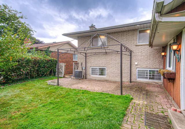 Additional property image - 18 Bosworth Cres