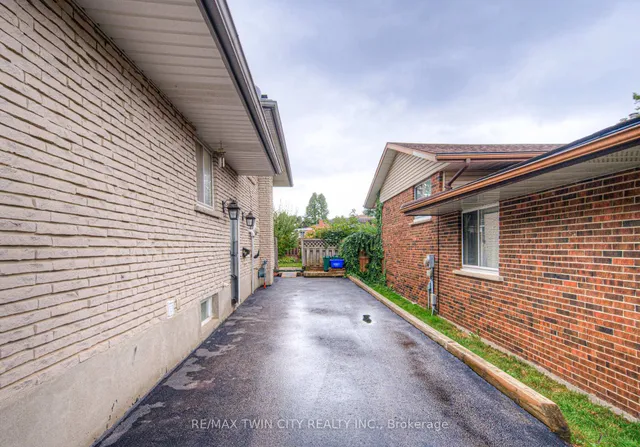 Additional property image - 18 Bosworth Cres
