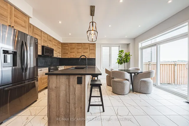 Additional property image - 249 Kinsman Dr