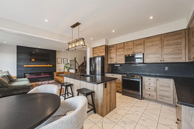 Additional property image - 249 Kinsman Dr