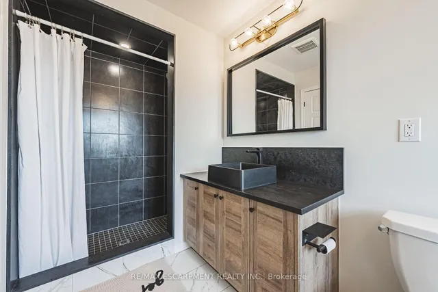 Additional property image - 249 Kinsman Dr