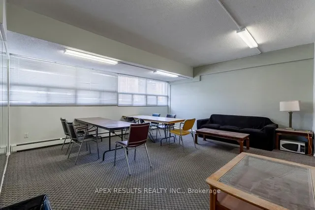 Additional property image - 1950 Main St Unit 405