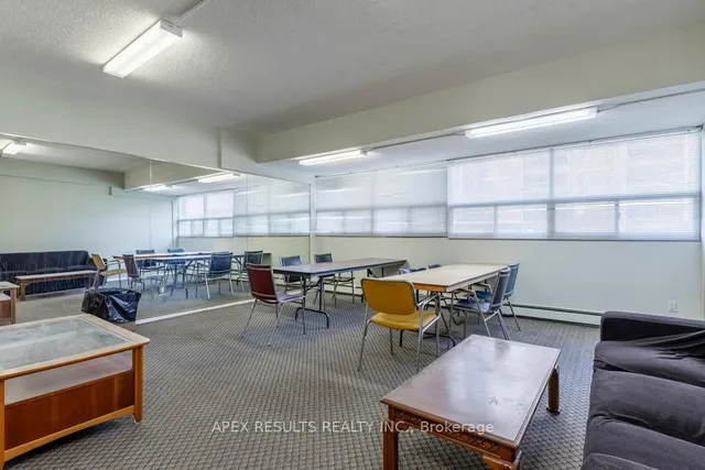 Additional property image - 1950 Main St Unit 405