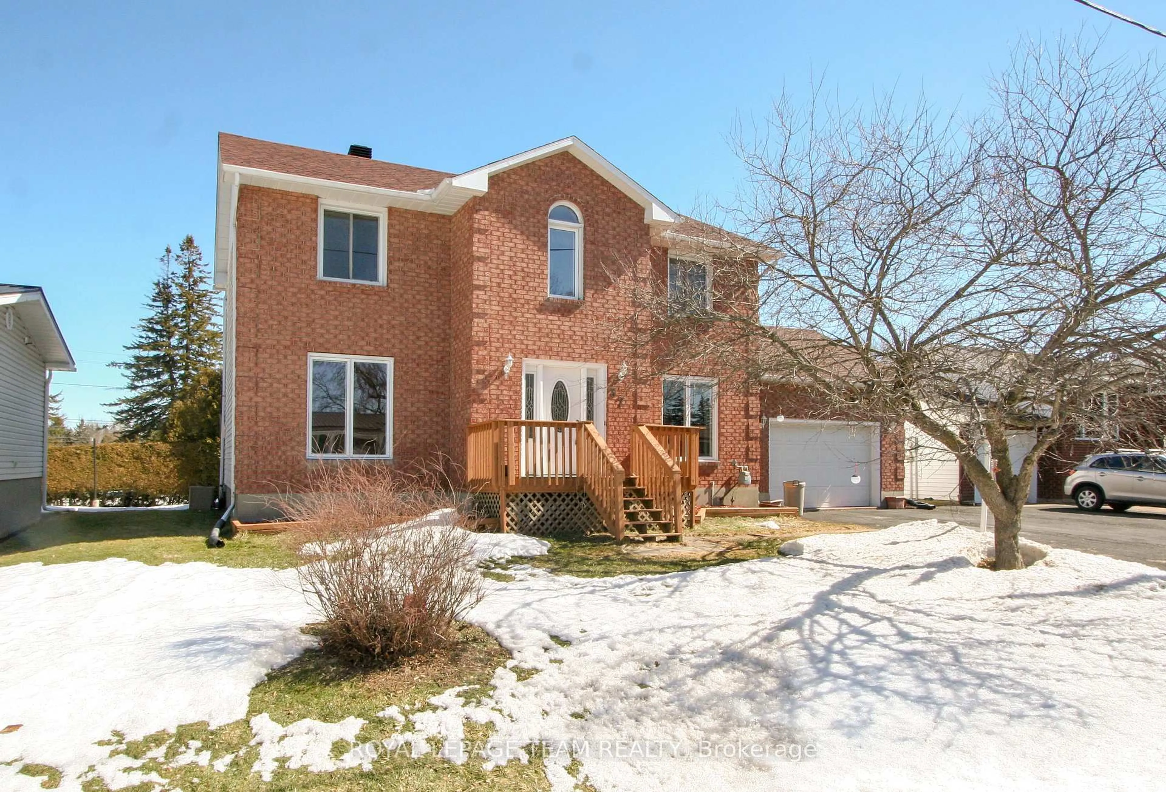 Home with brick exterior material, street for 37 Faubert Ave, North Dundas Ontario K0C 1H0