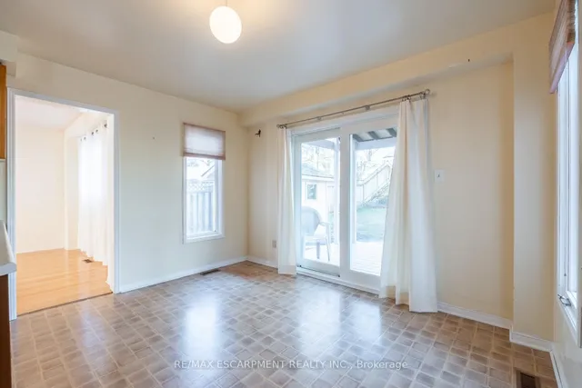 Additional property image - 7 Creekwood Pl