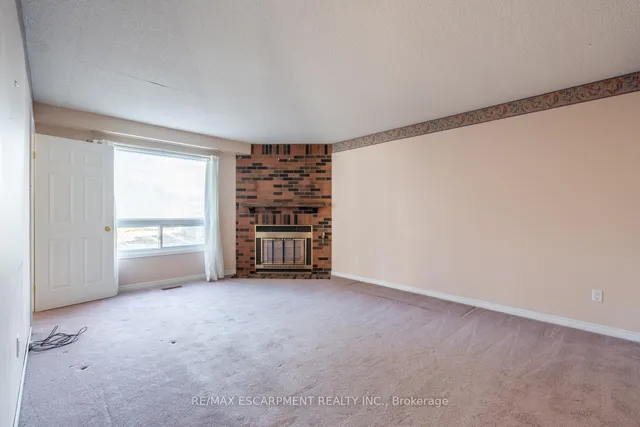 Additional property image - 7 Creekwood Pl