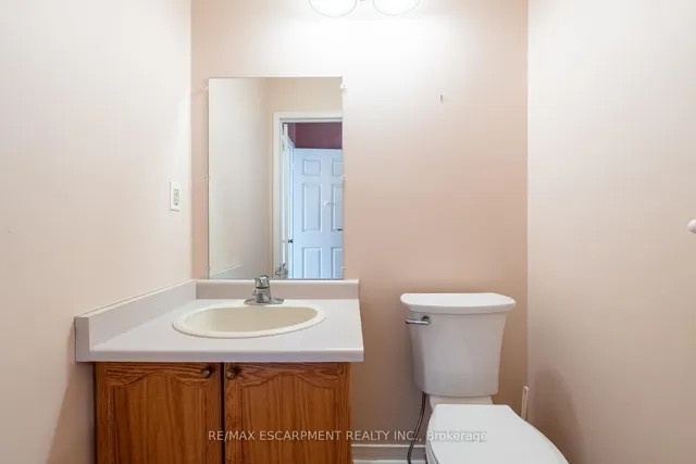 Additional property image - 7 Creekwood Pl