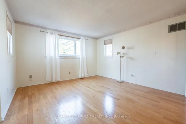 Additional property image - 7 Creekwood Pl