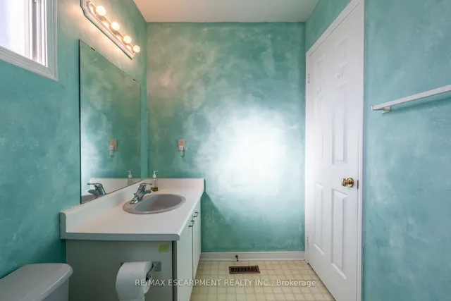 Additional property image - 7 Creekwood Pl