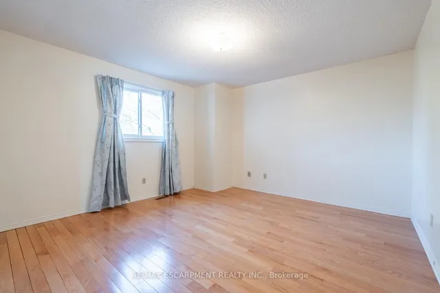 Additional property image - 7 Creekwood Pl