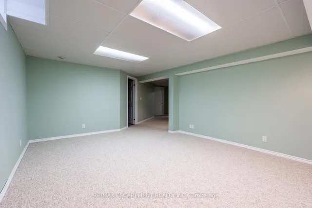Additional property image - 7 Creekwood Pl