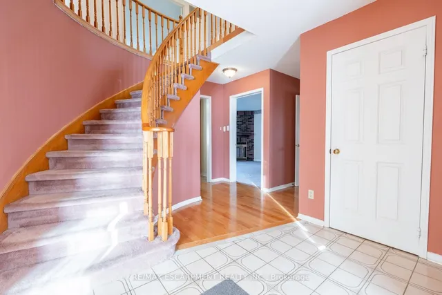 Additional property image - 7 Creekwood Pl