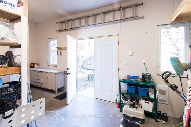 Additional property image - 21 Murray St