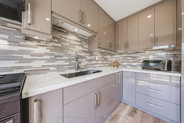 Additional property image - 103 Broughton Ave