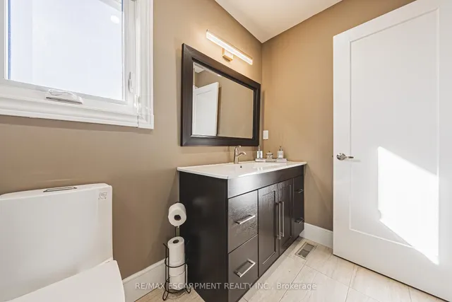 Additional property image - 103 Broughton Ave