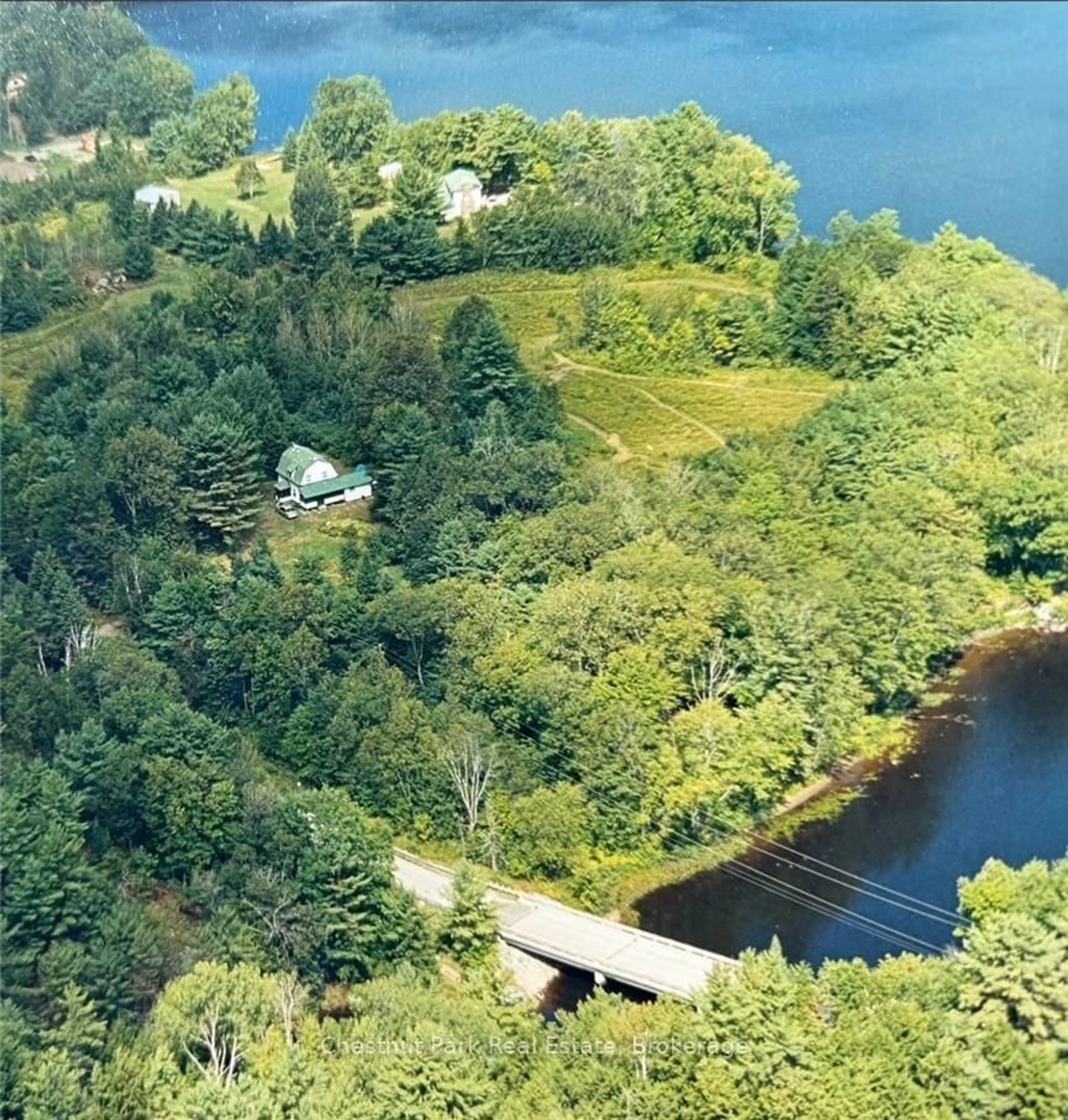 A pic from outside/outdoor area/front of a property/back of a property/a pic from drone, water/lake/river/ocean view for 1627 HOUSEYS RAPIDS Rd, Gravenhurst Ontario P1P 1R3