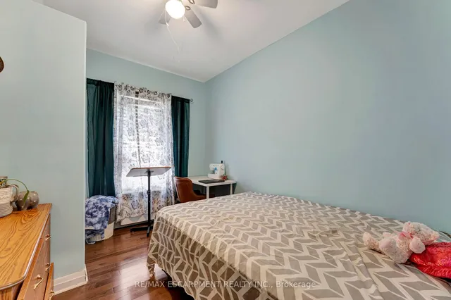 Additional property image - 159 Grosvenor Ave