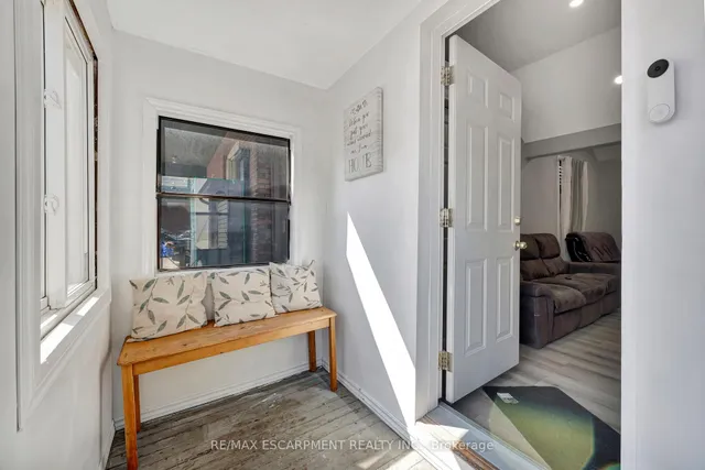 Additional property image - 159 Grosvenor Ave