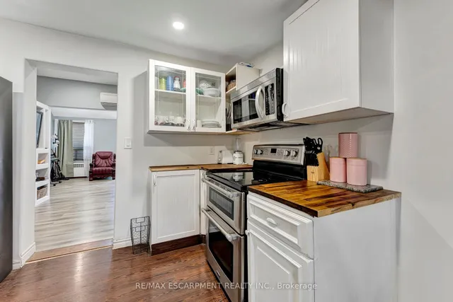 Additional property image - 159 Grosvenor Ave