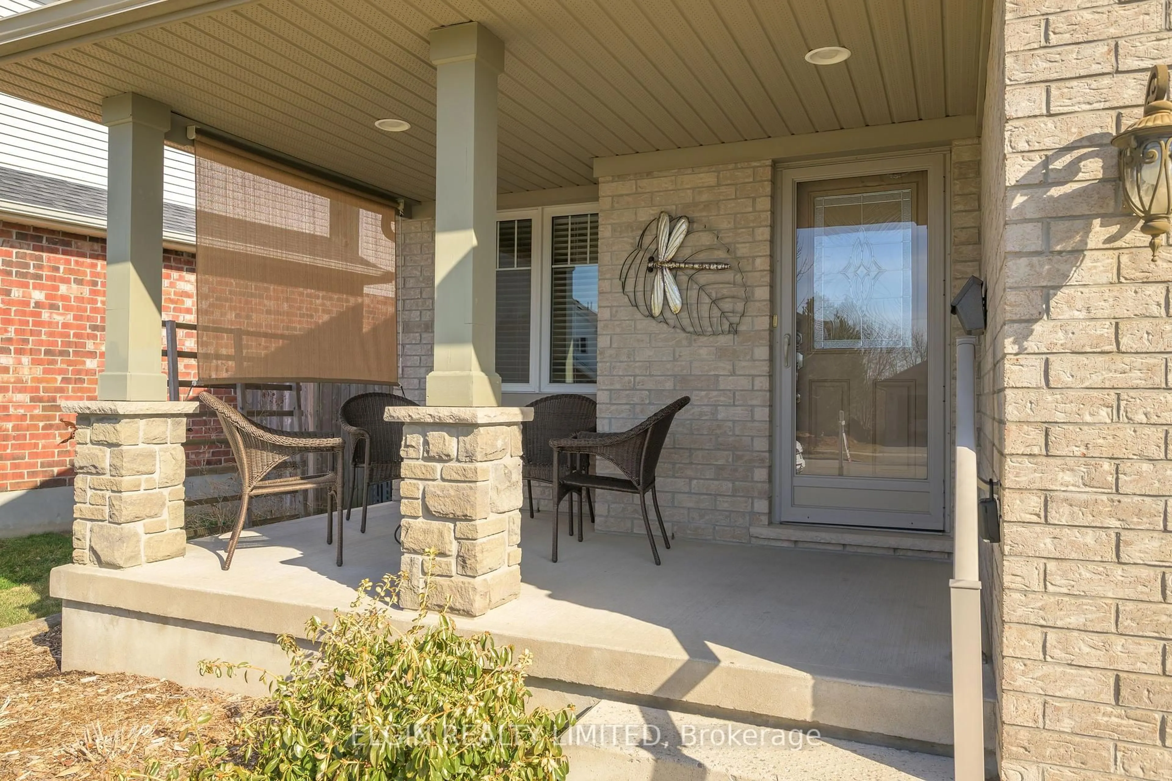 Patio, street for 87 Pine Valley Dr, St. Thomas Ontario N5P 0B3