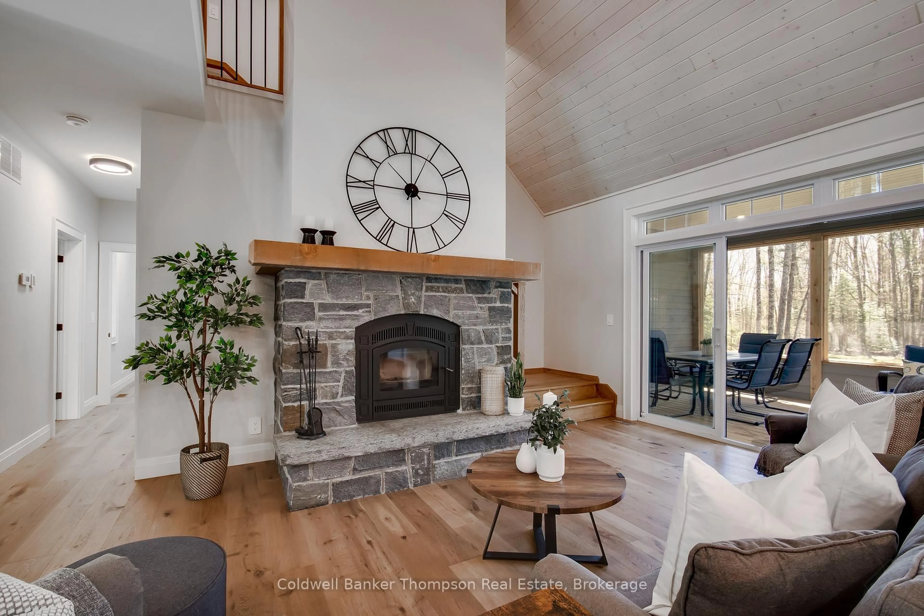 Living room with furniture, ceramic/tile floor for 1292 Millar Hill Rd, Lake of Bays Ontario P1H 2J6